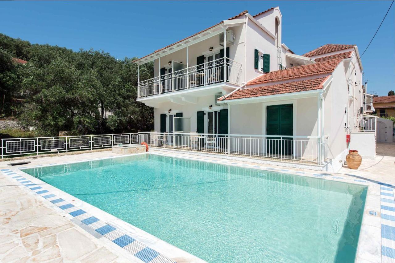 Marika Apartments Kassiopi Exterior photo